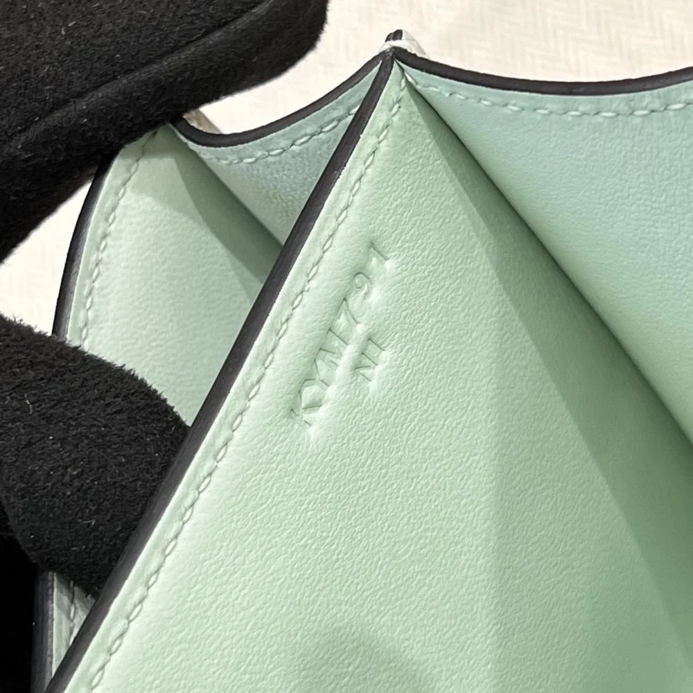 Hermes Constance 18 Green Fizz Epsom Leather