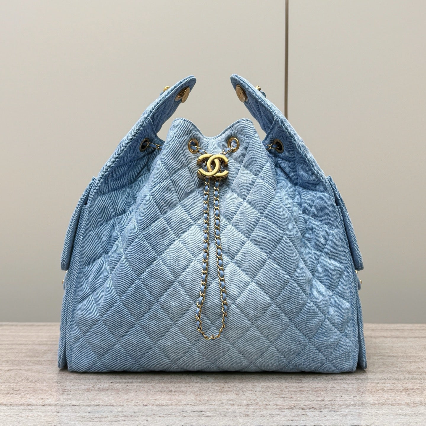 Chanel 25C Büyük Hobo Seyahat Çantası - Glimmer of Luxury