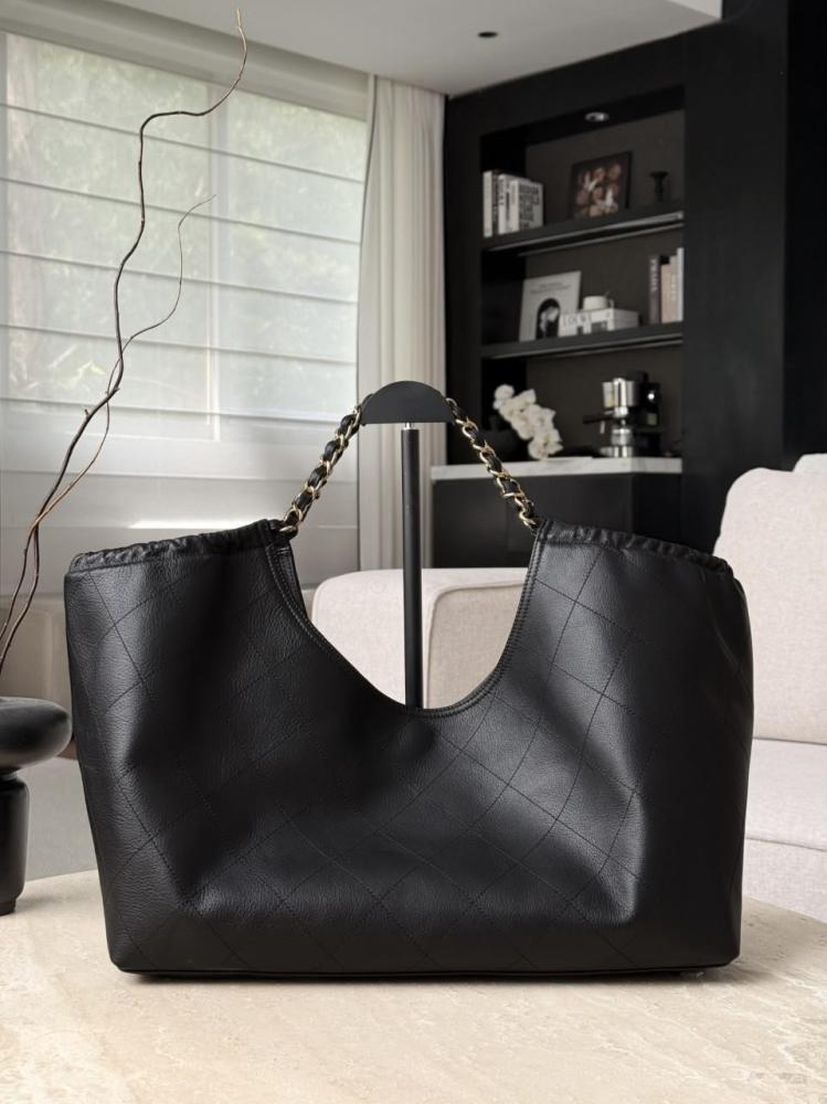 Chanel Kuzu Derisi Kapitone Neo Cabas / Maxi CC Hobo Alışveriş Çantası