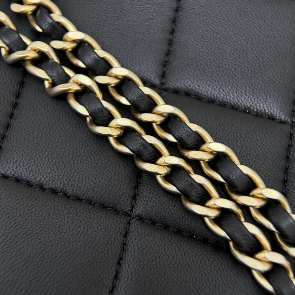 Chanel 25C Bowling Çanta - Glimmer of Luxury