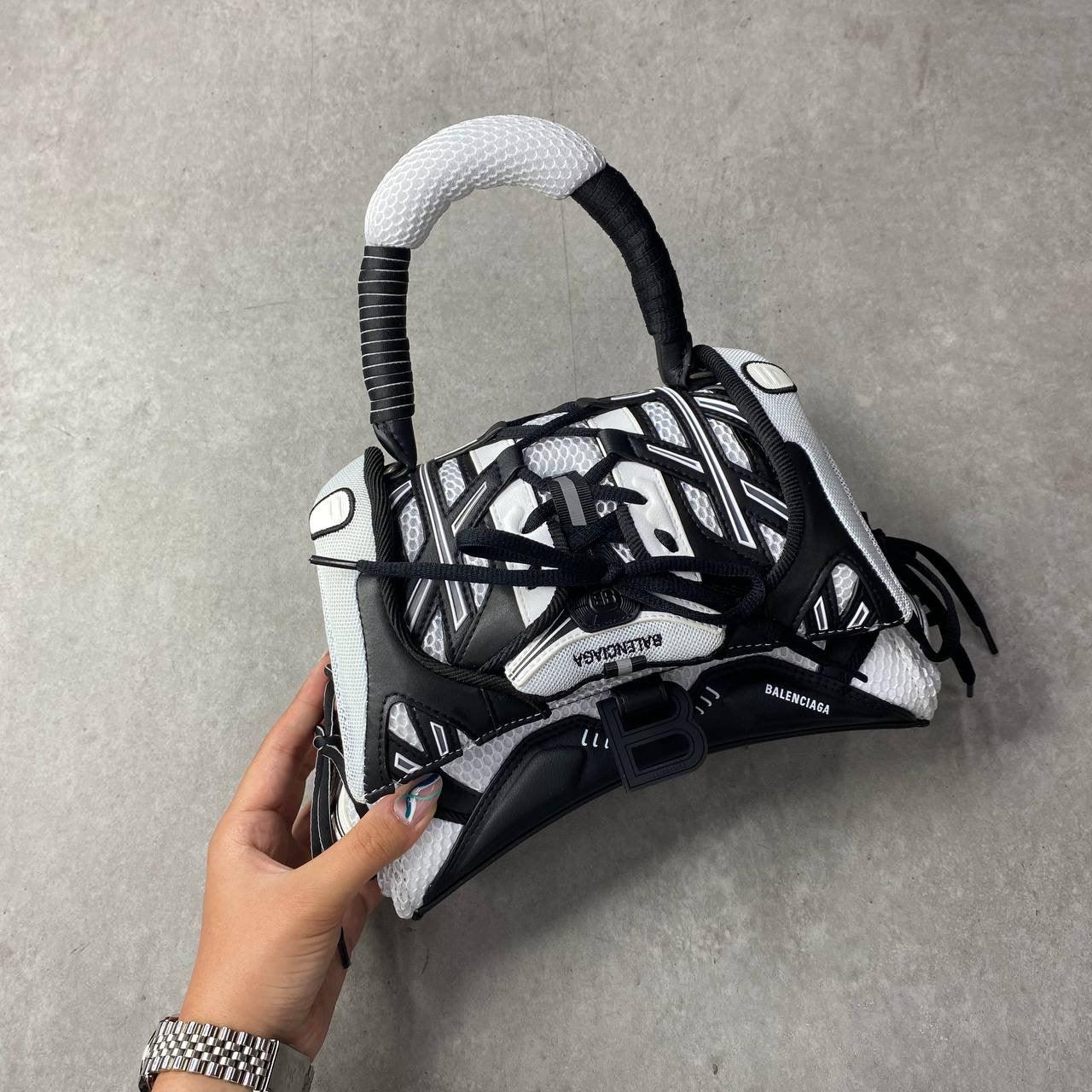 Balenciaga Küçük Sneakerhead Üstten Saplı Çanta Siyah Beyaz - Glimmer of Luxury