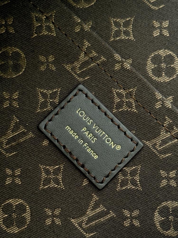 Louis Vuitton – Express MM