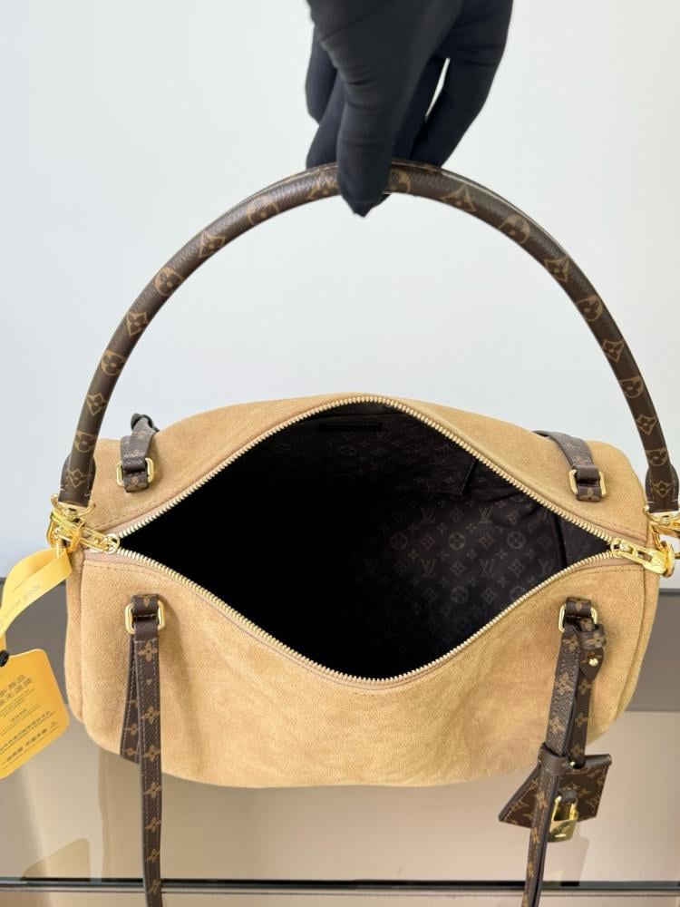 Louis Vuitton – Express MM