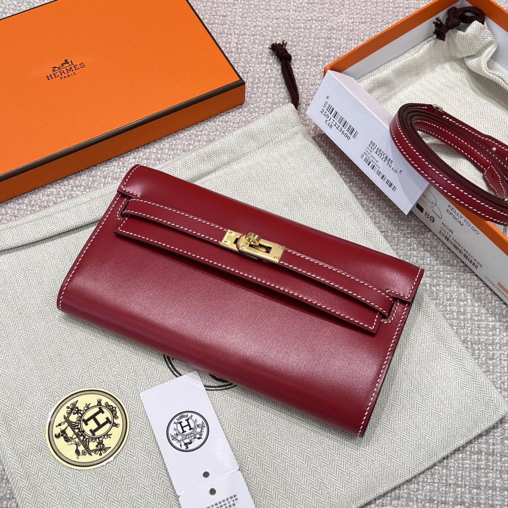 Hermès Kelly To Go Box Leather 19cm Red Helmet 