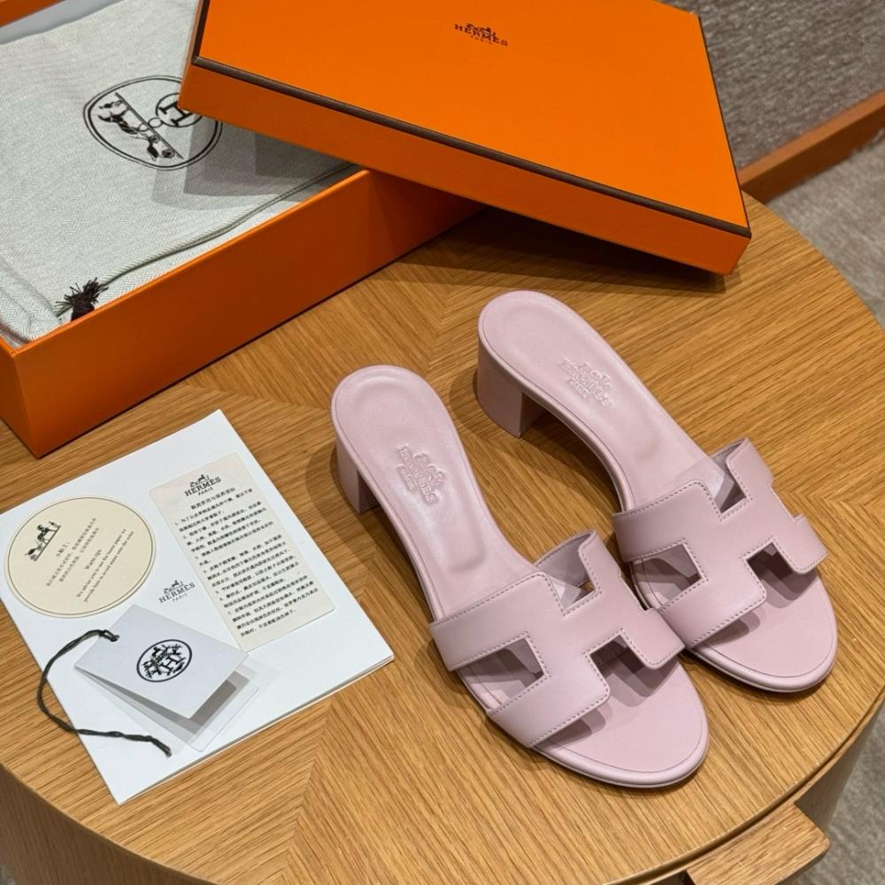 Hermès Oasis Sandals Black & Argent Grey