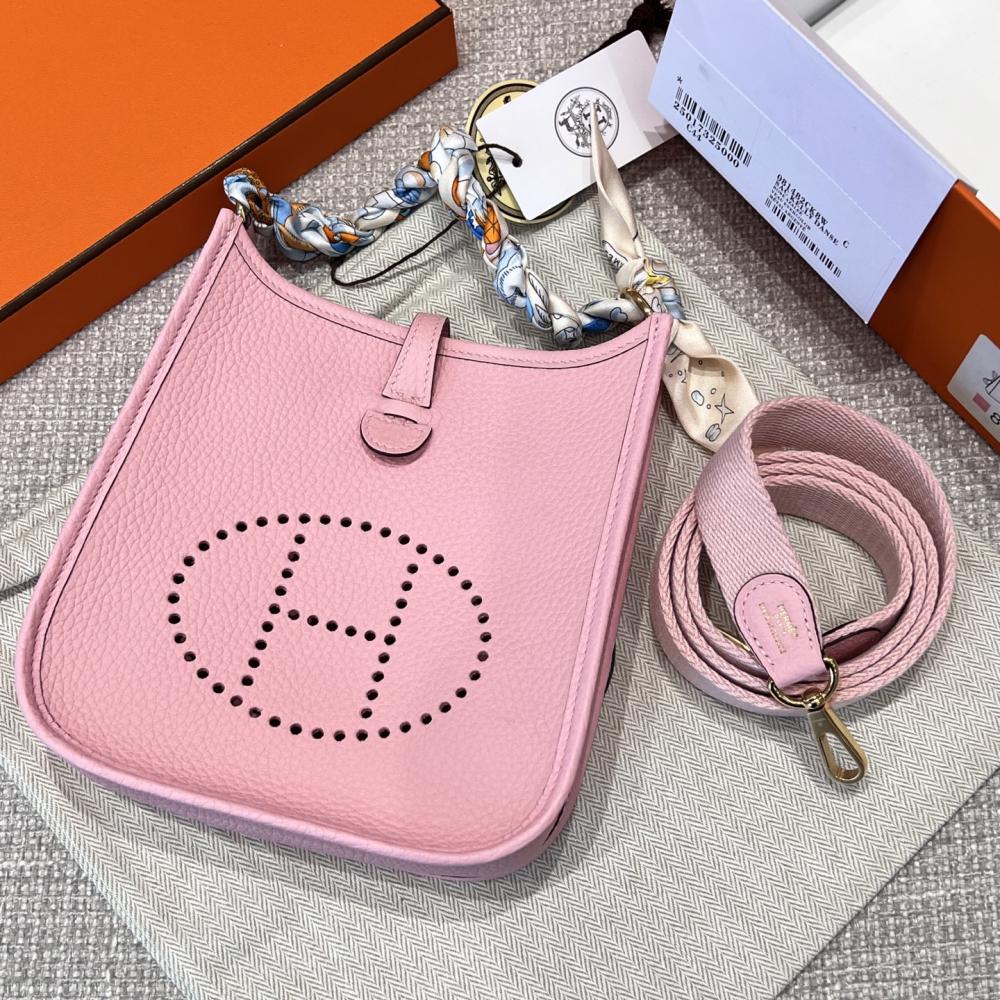 Hermès Evelyne 16cm Togo Deri Omuz Çantası