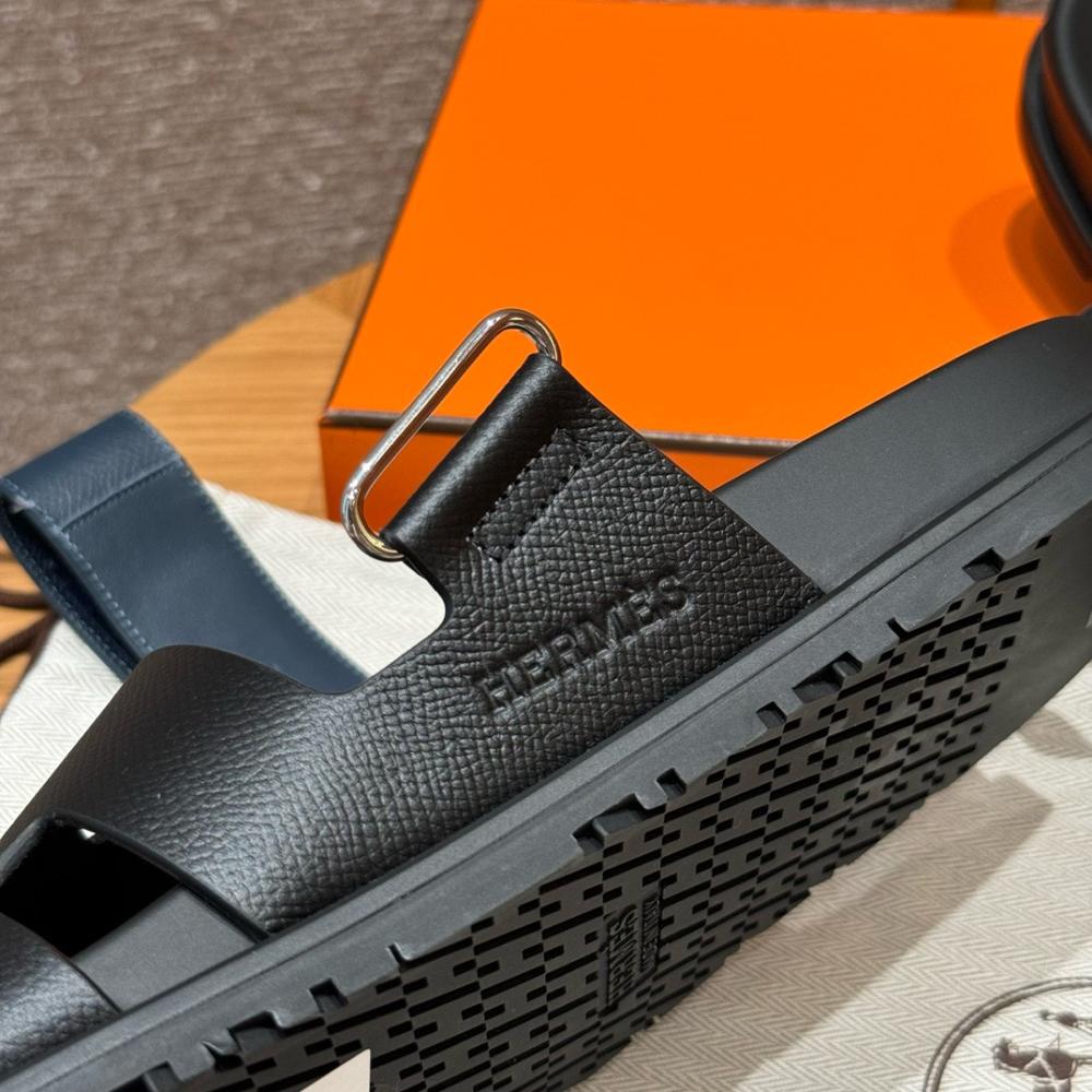 Hermès Chypre Sandals - Clay Beige