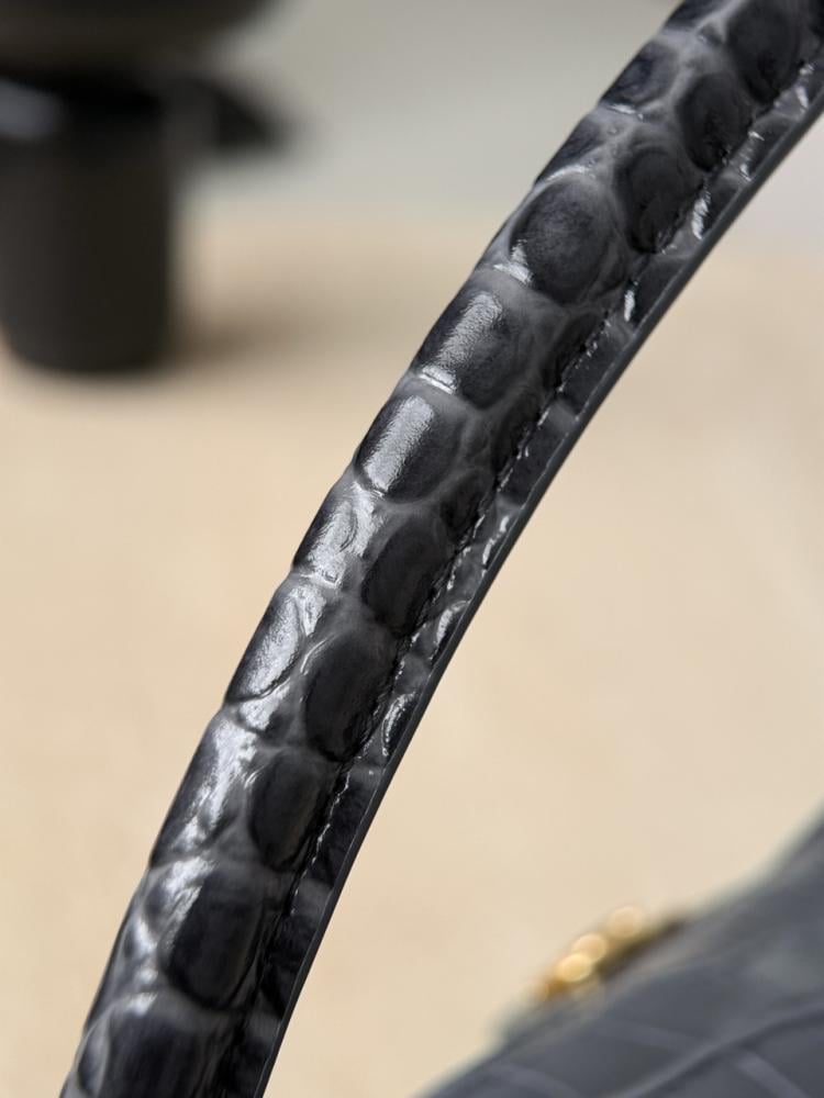 Chanel Zincirli Clutch Crocodile