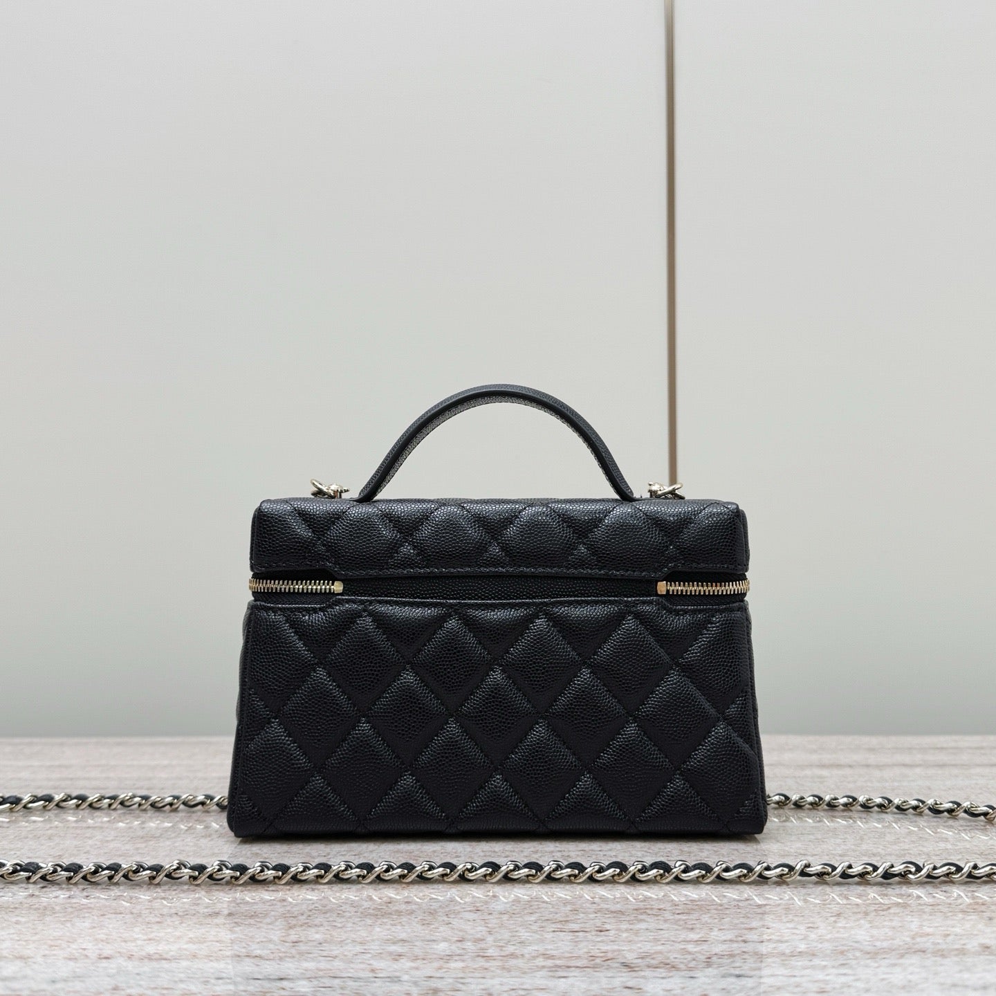 Chanel 25C Makyaj Çantası - Glimmer of Luxury