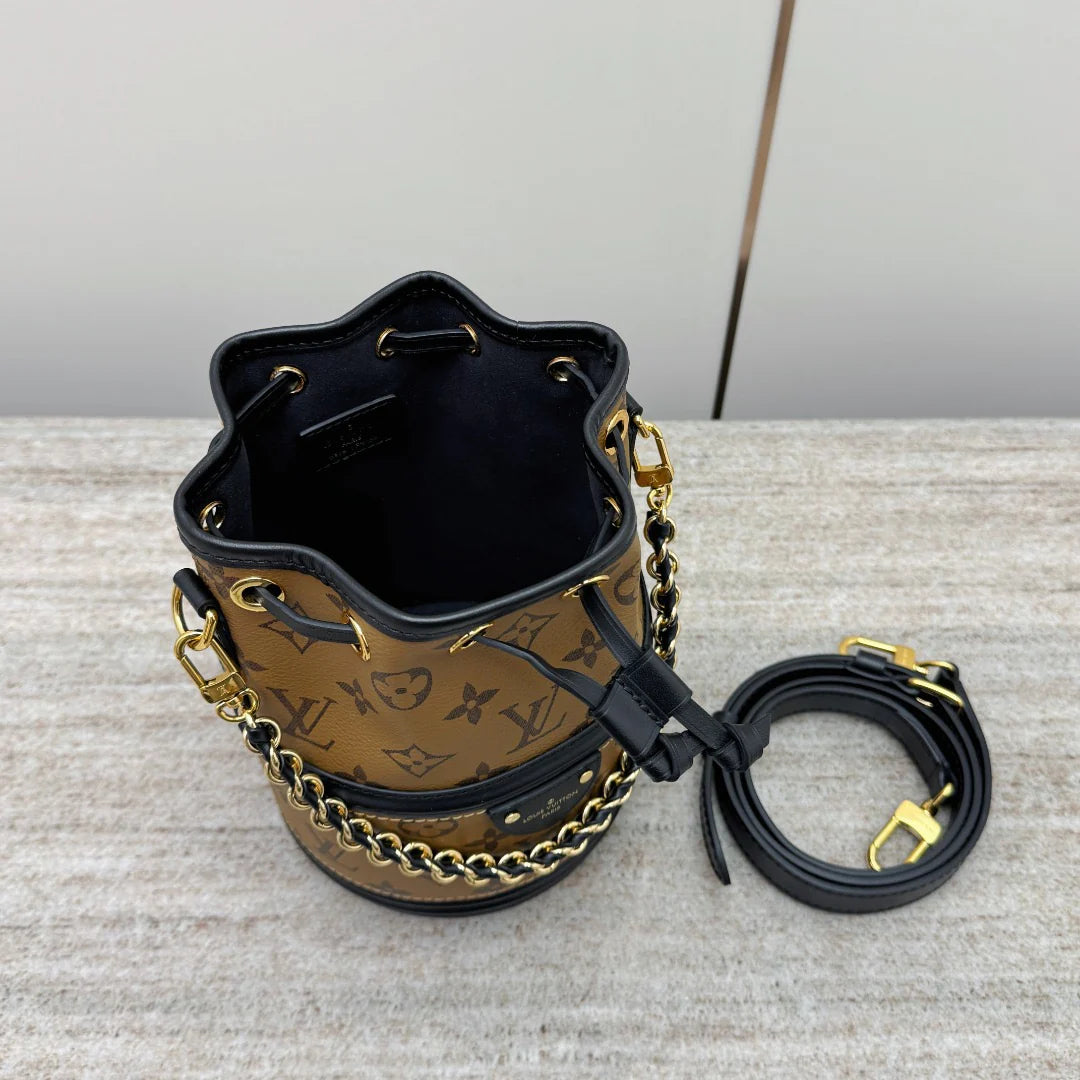 Canoé - Glimmer of Luxury