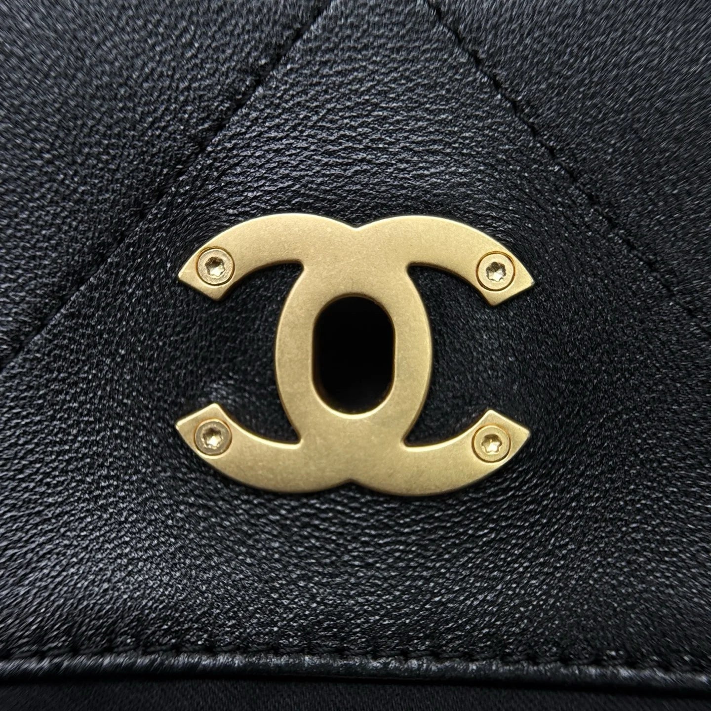 Maxi Alışveriş Çantası Dana Derisi ve Altın Tonlu Metal Siyah - Glimmer of Luxury