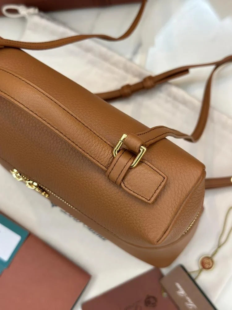 Loro Piana 23.5 Extra Pocket