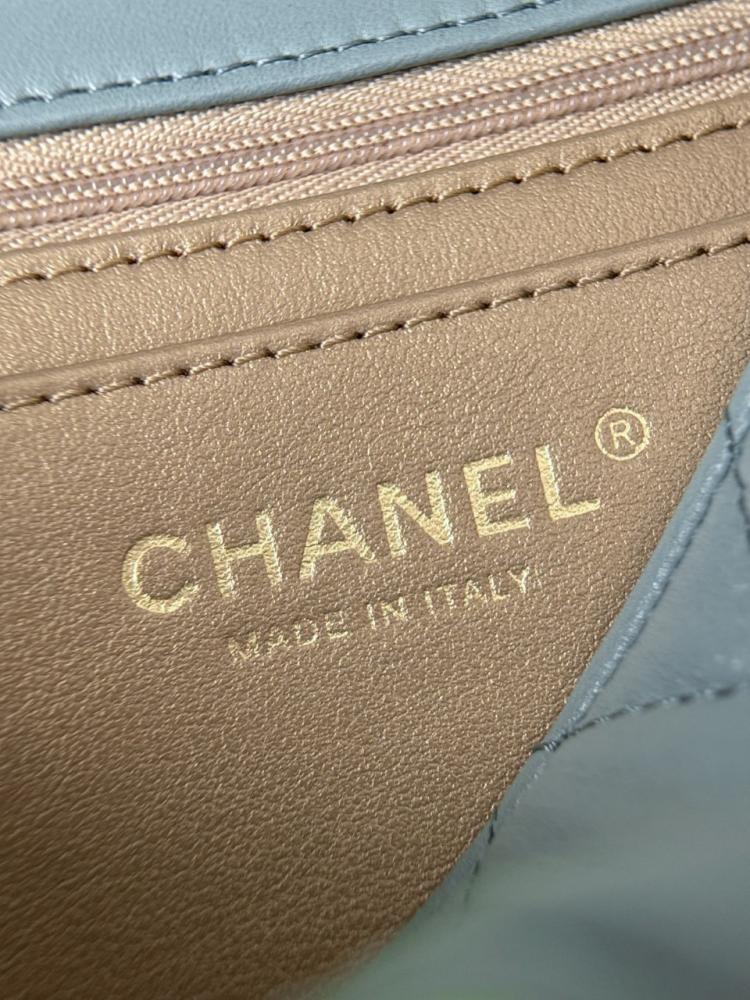 Chanel Classic Mini with Lid 20cm