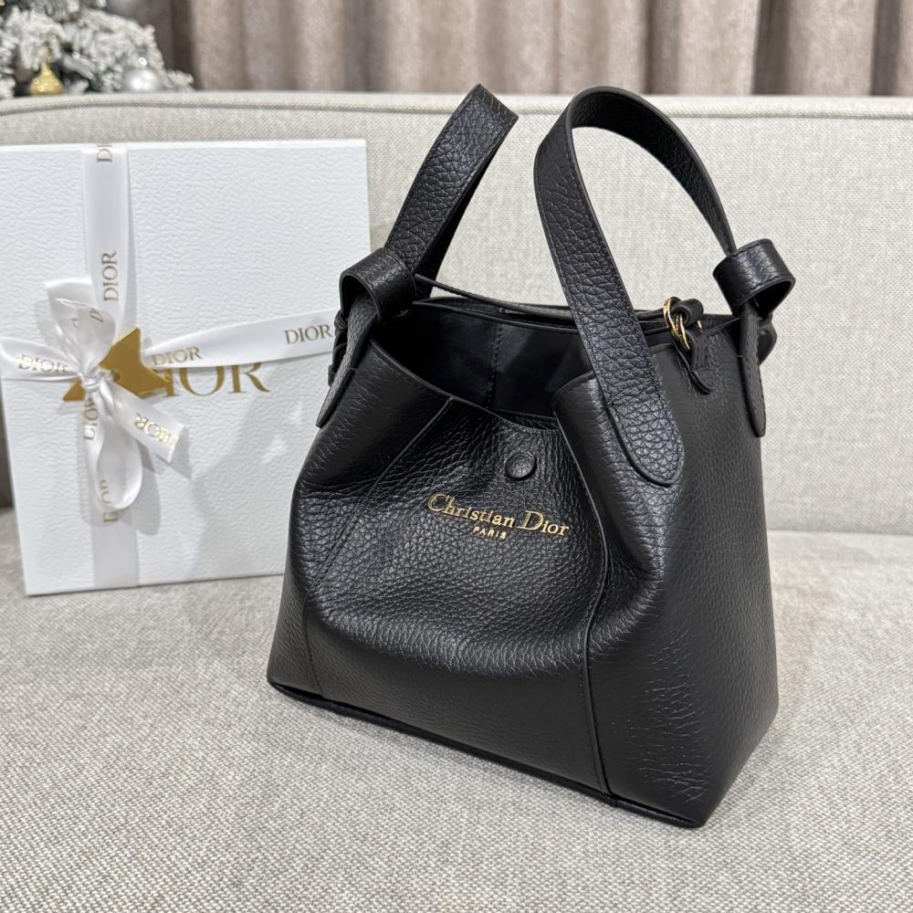 Dior İmzalı Orta Boy Kova Çanta