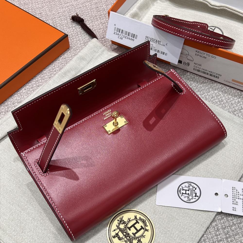 Hermès Kelly To Go Box Leather 19cm Red Helmet 