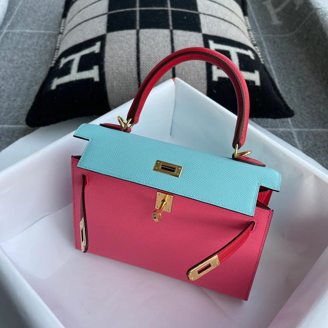 Hermès Kelly 25 Epsom Deri At Nalı Damgası (HSS) Pembe Azali̇ & Kırmızı Ceket ve Altın Donanımlı Mavi Atol (GHW) - Glimmer of Luxury