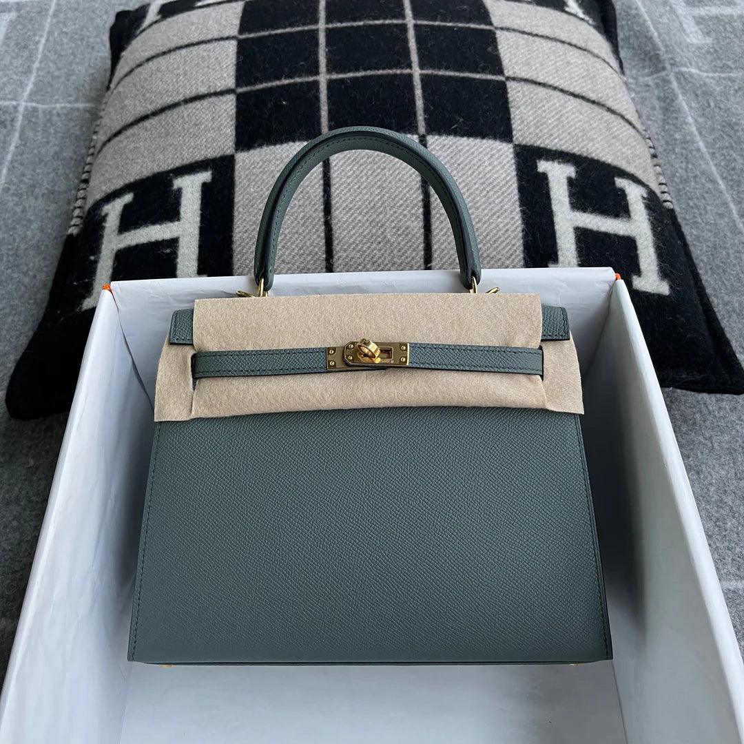 Hermès Kelly 25 Badem Yeşili Altın Donanımlı Epsom Deri̇ (Ghw) - Glimmer of Luxury
