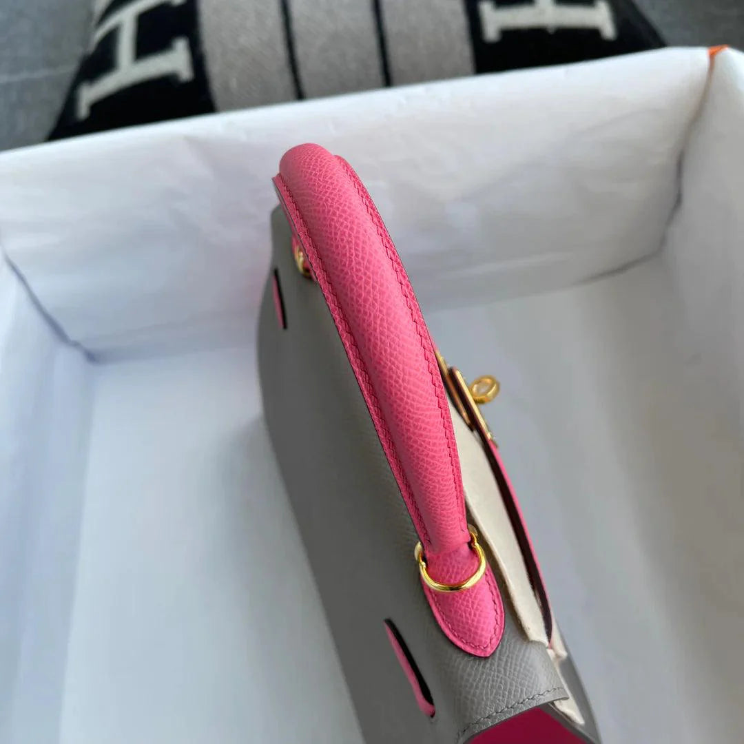Hermès Kelly 25 Epsom Deri At Nalı Damgası (HSS) İki Renkli Asfalt Grisi ve Altın Donanımlı Açelya Gülü (GHW) - Glimmer of Luxury