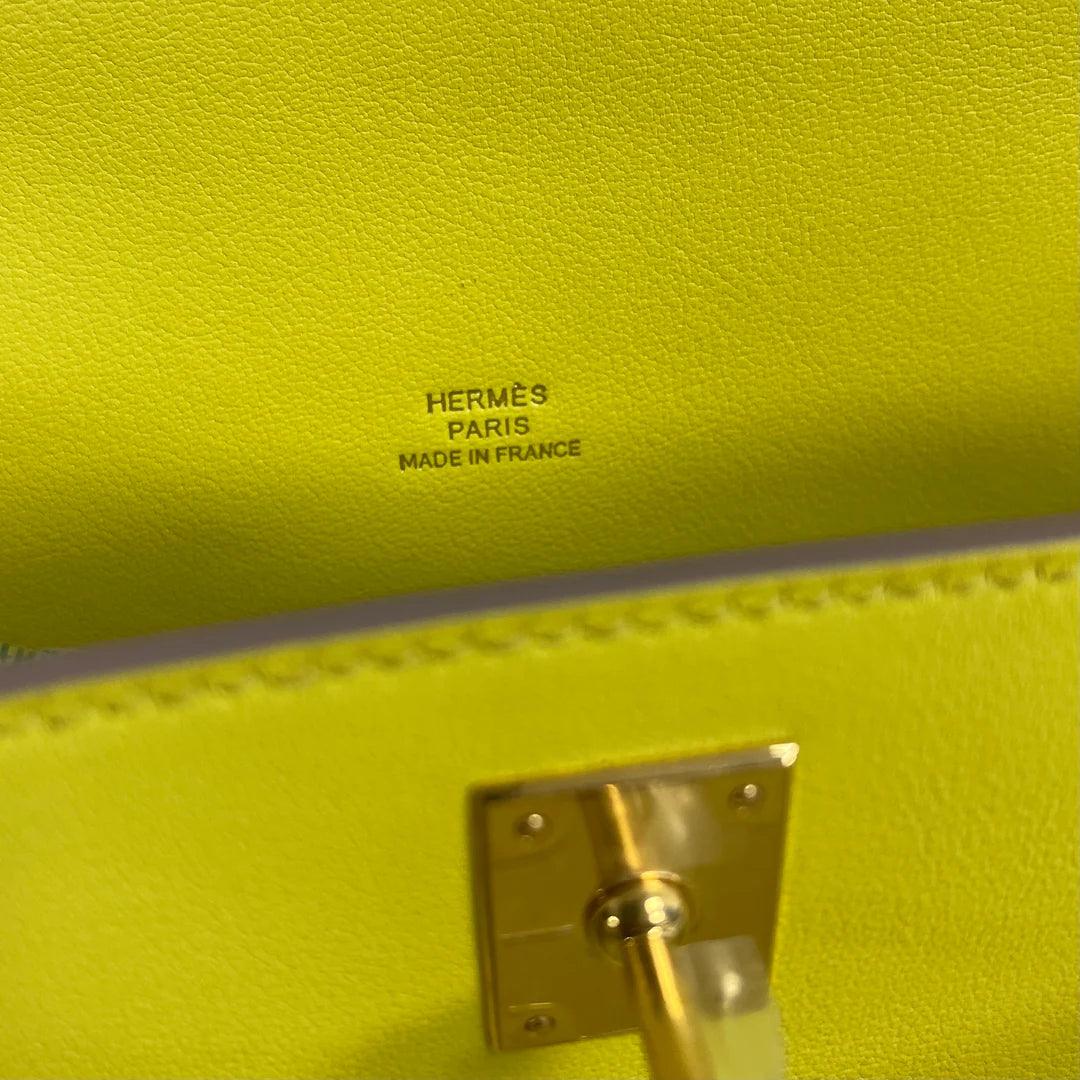 Hermès Kelly Pochette Swift Deri Kireç Altın Donanımlı (GHW) - Glimmer of Luxury