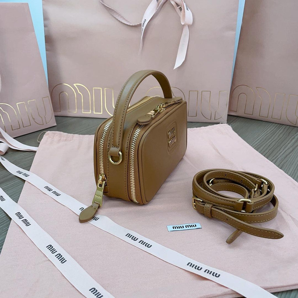 Miu Miu Arcadie Deri Çanta - Glimmer of Luxury