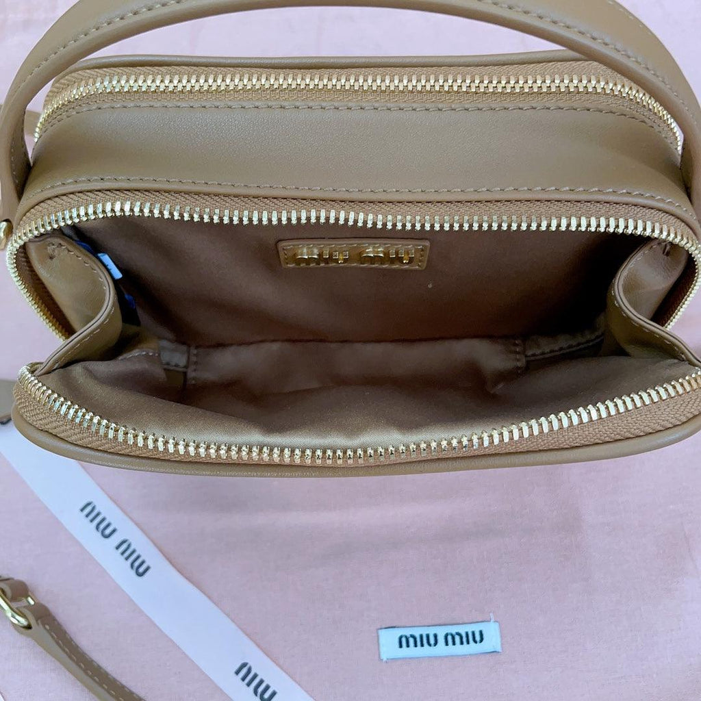 Miu Miu Arcadie Deri Çanta - Glimmer of Luxury
