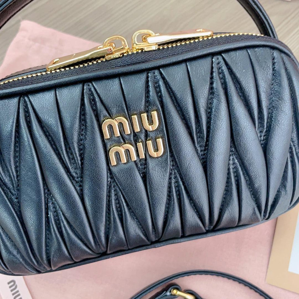 Miu Miu Arcadie Matelassé Napa Deri Siyah Mini Kadın Çanta - Glimmer of Luxury