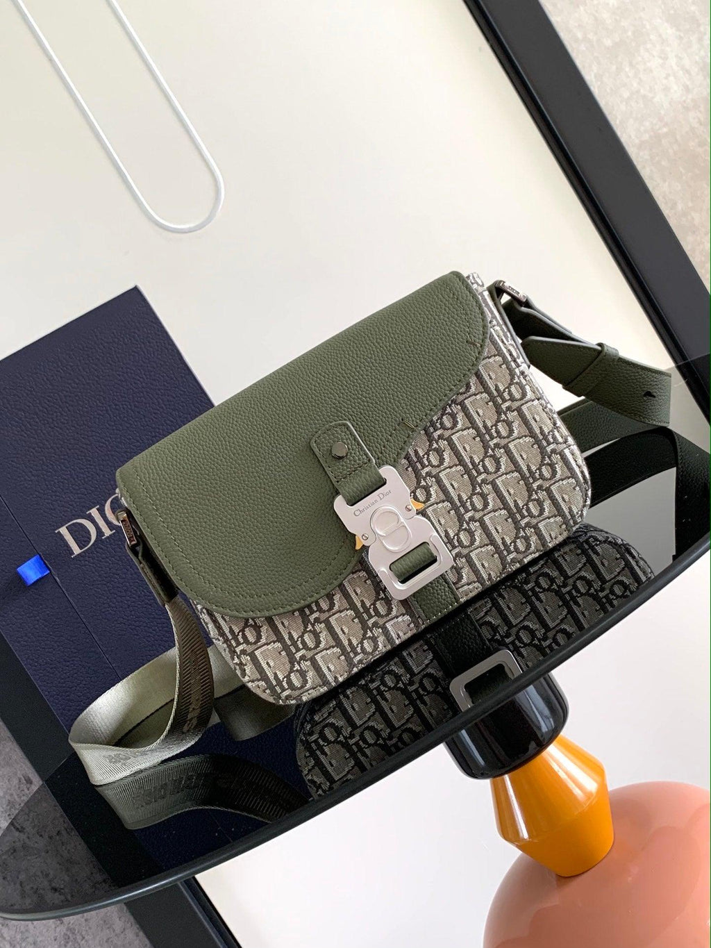 Christian Dior İmzalı Jakarlı Askılı Omuz Çantası - Glimmer of Luxury