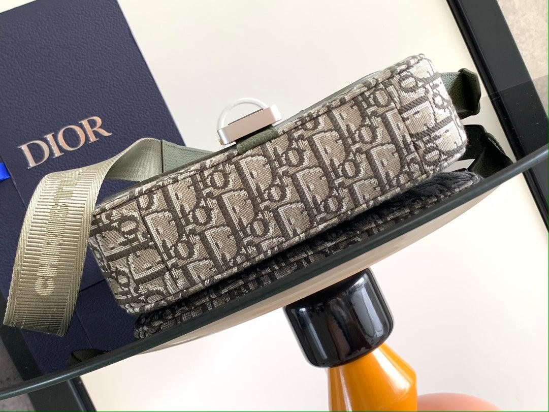 Christian Dior İmzalı Jakarlı Askılı Omuz Çantası - Glimmer of Luxury