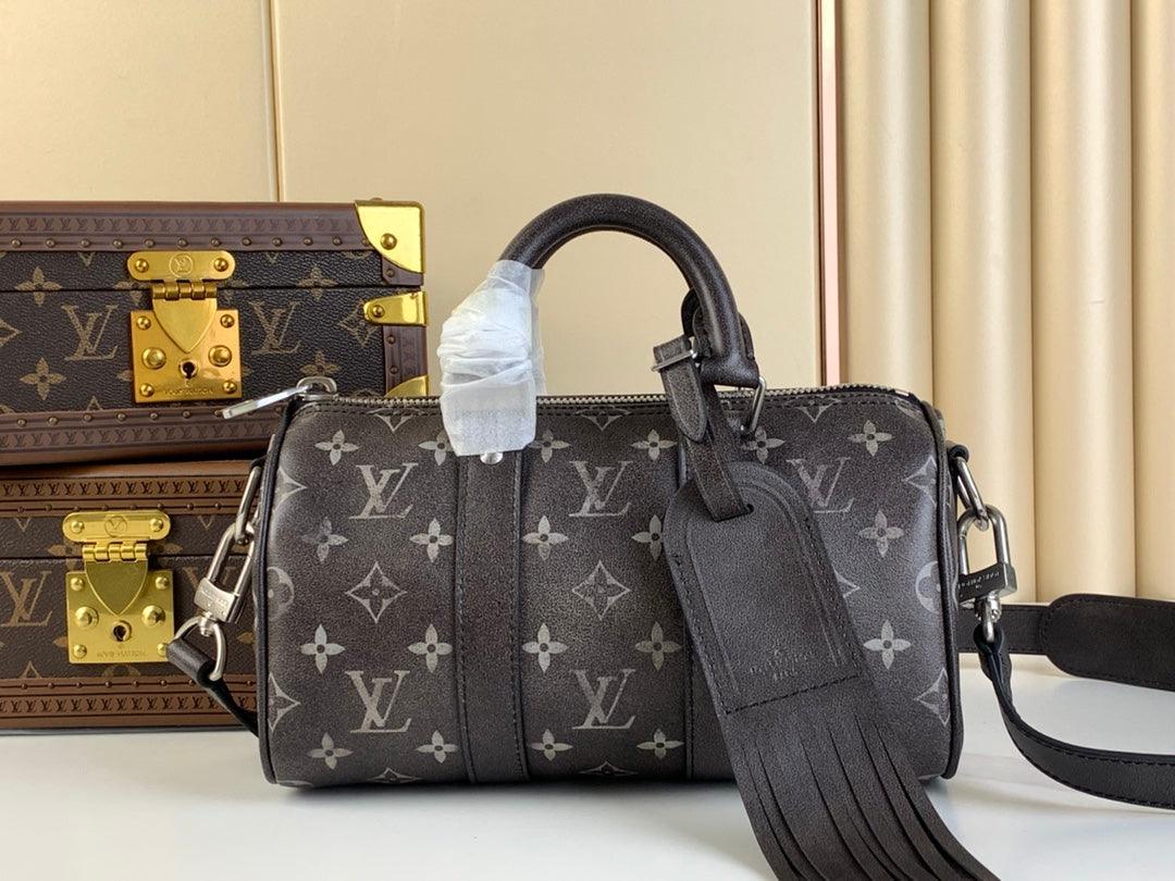 Louis Vuitton M11595 Keepall Bandoulière 25 Fırçalı Monogram Çanta - Glimmer of Luxury
