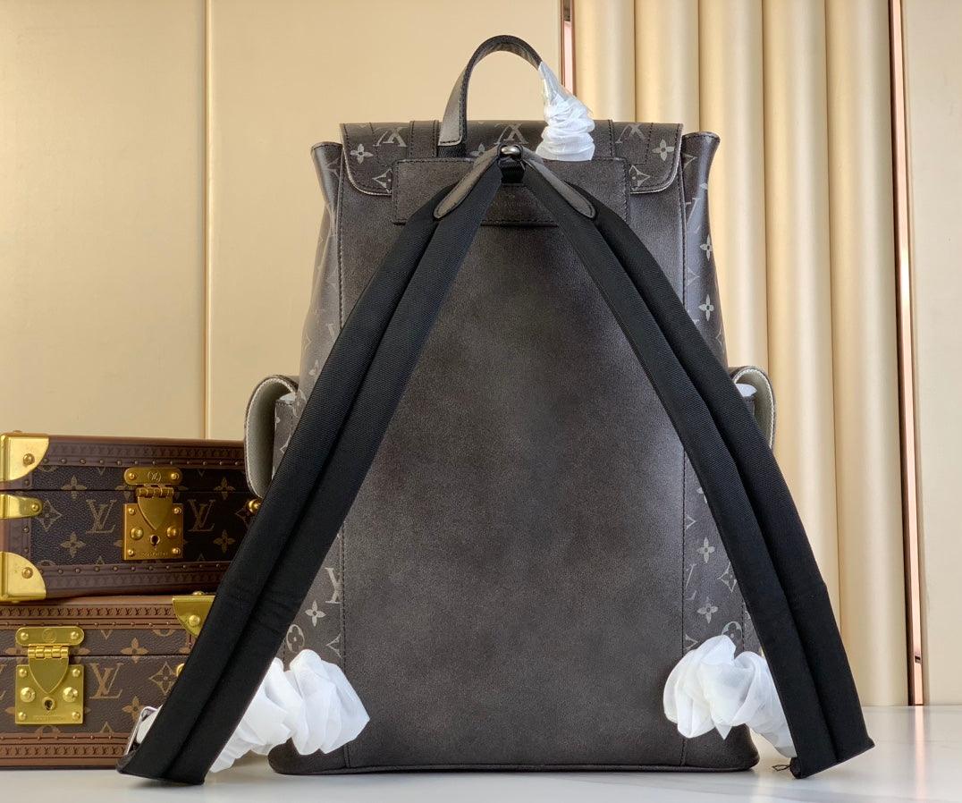 Louis Vuitton Christopher Orta Boy Sırt Çantası - Glimmer of Luxury