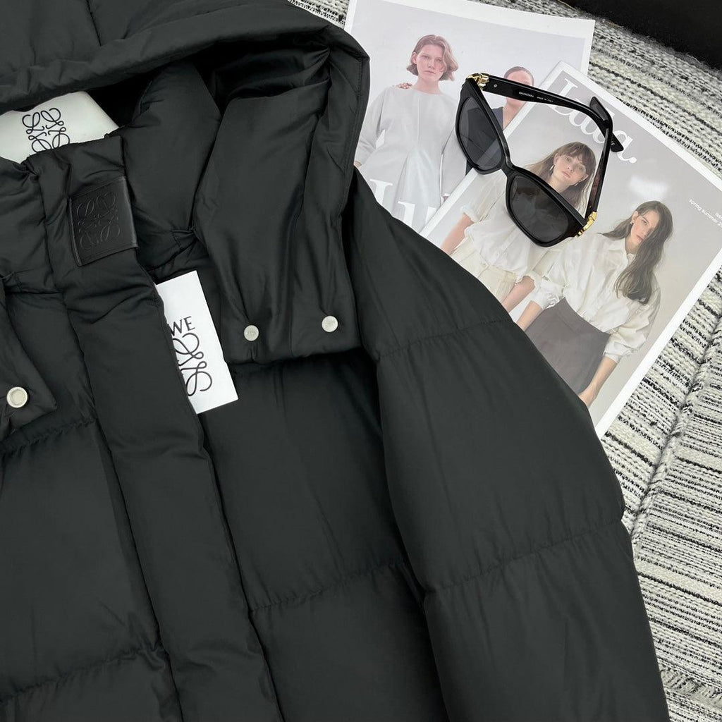 Loewe Tam Kuş Tüyü Dolgulu Kapüşonlu Ceket - Glimmer of Luxury