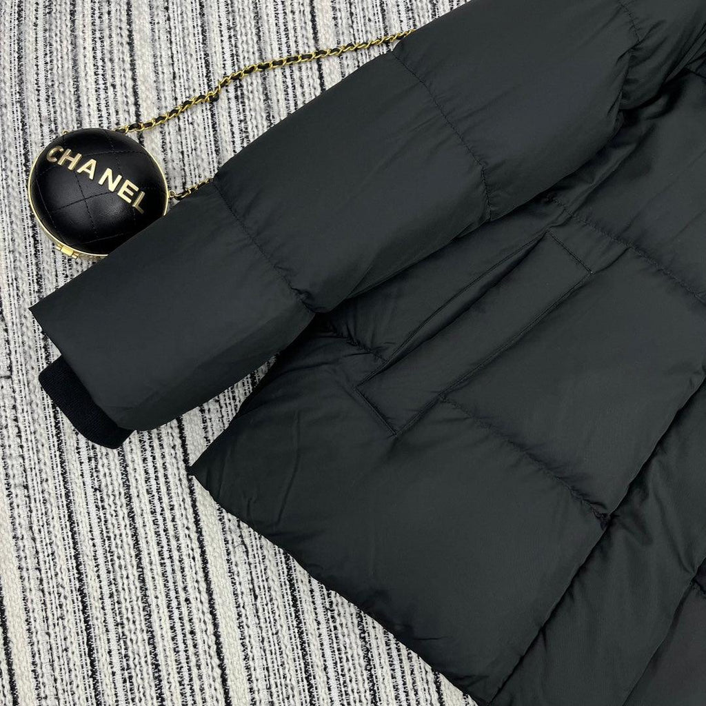 Loewe Tam Kuş Tüyü Dolgulu Kapüşonlu Ceket - Glimmer of Luxury