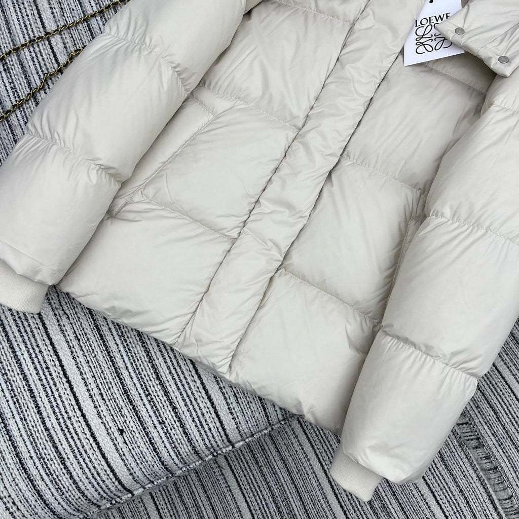 Loewe Tam Kuş Tüyü Dolgulu Kapüşonlu Ceket - Glimmer of Luxury