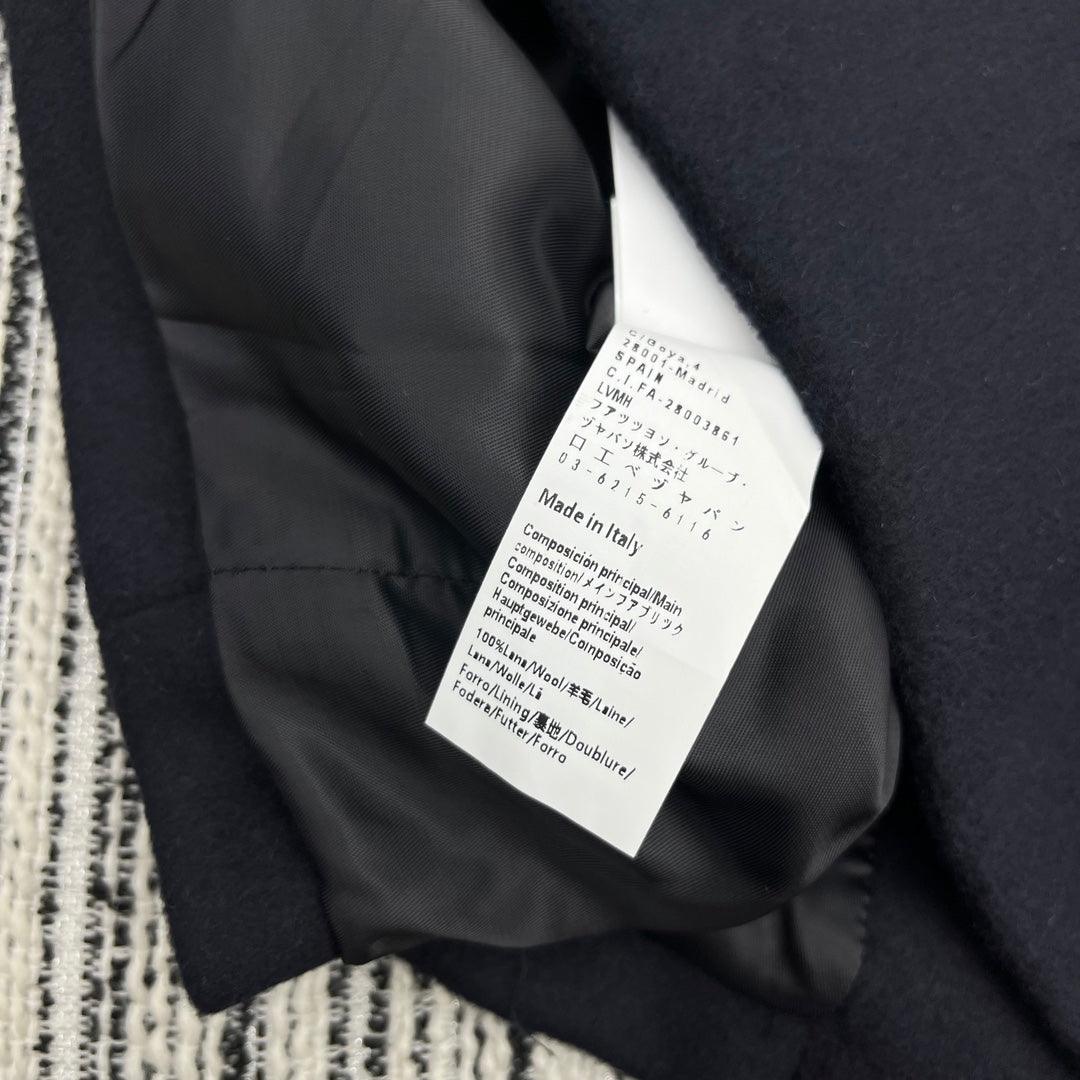 Loewe Yeni Yün Geniş Yakalı Orta Uzunlukta Kaban Ceket - Glimmer of Luxury