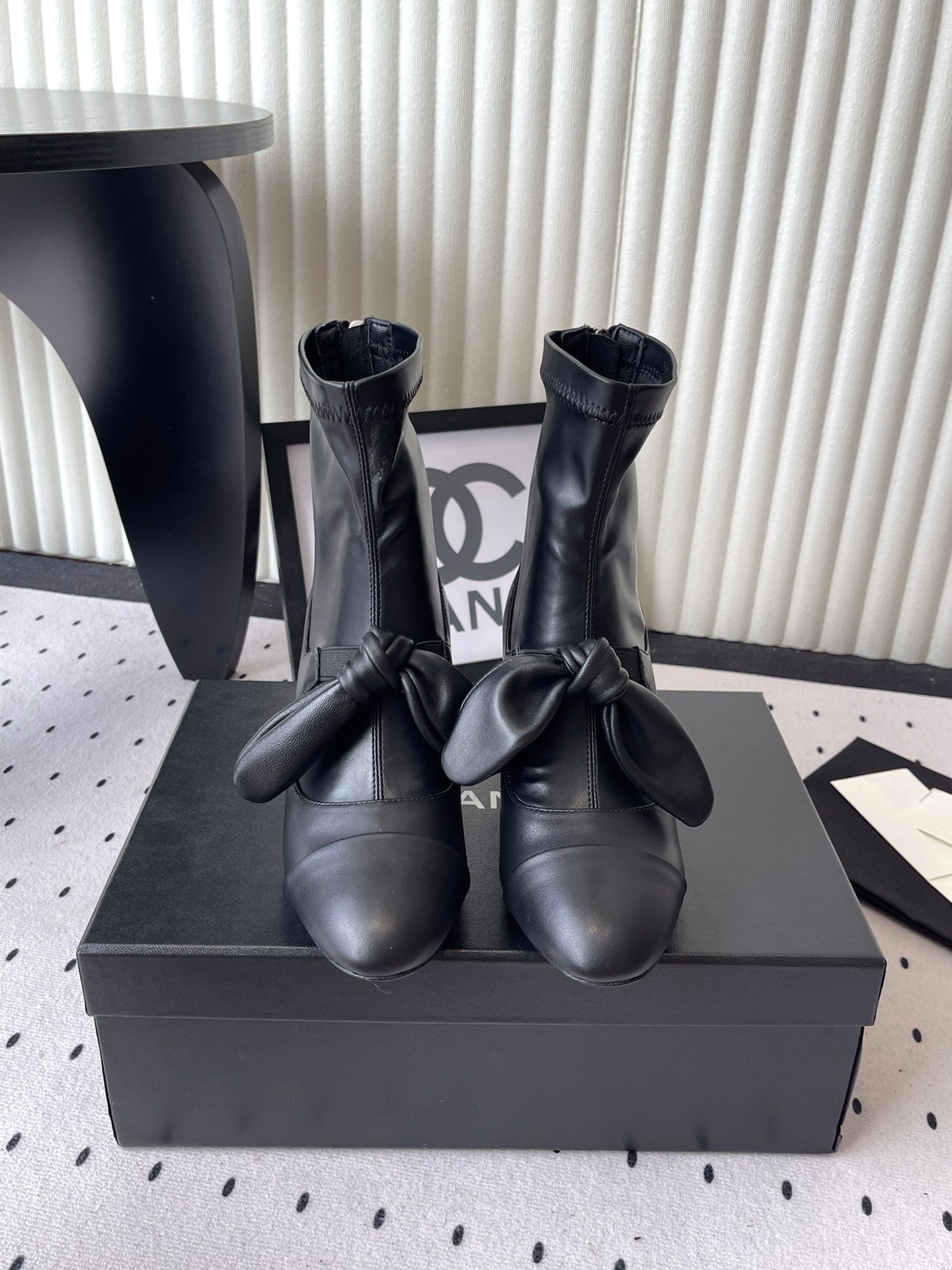 Chanel 2025 Sonbahar/Kış Koleksiyonu – Mary Jane Deri Ayakkabı