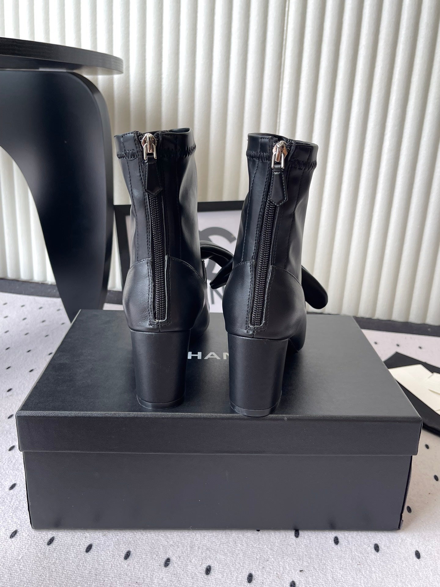 Chanel 2025 مجموعة خريف/شتاء – حذاء ماري جين من الجلد