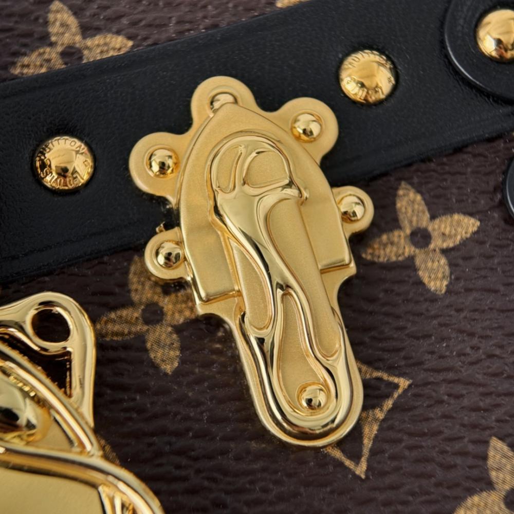 LV M13738 Petite Malle Çanta