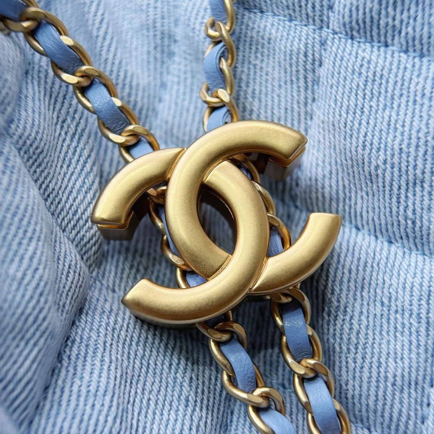 Chanel 25C Büyük Hobo Seyahat Çantası - Glimmer of Luxury