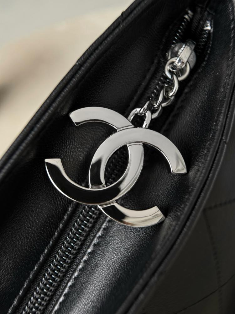 CHANEL Silver Rod Hobo Small Black 