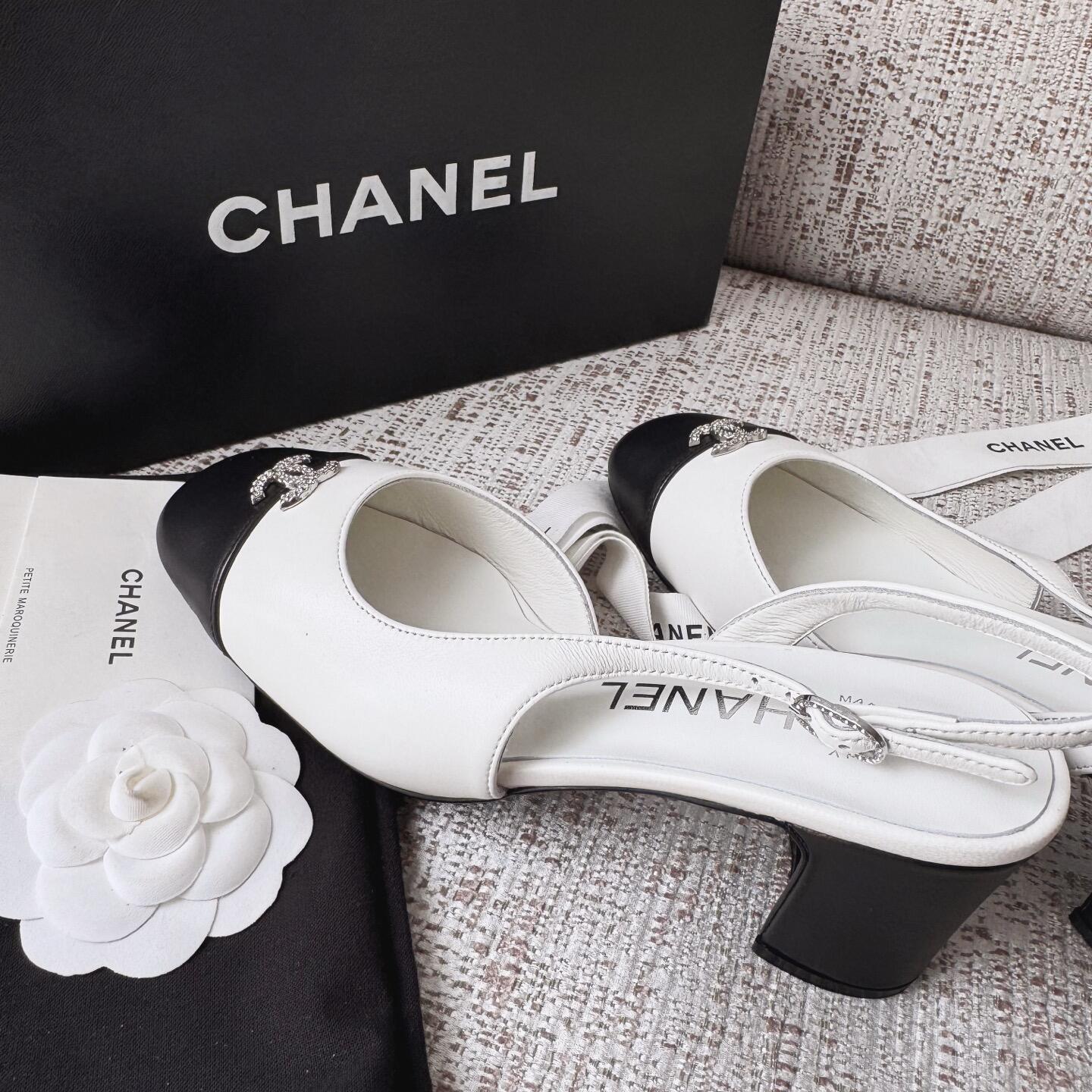 Chanel S26 Arkadan Bantlı Ayakkabı