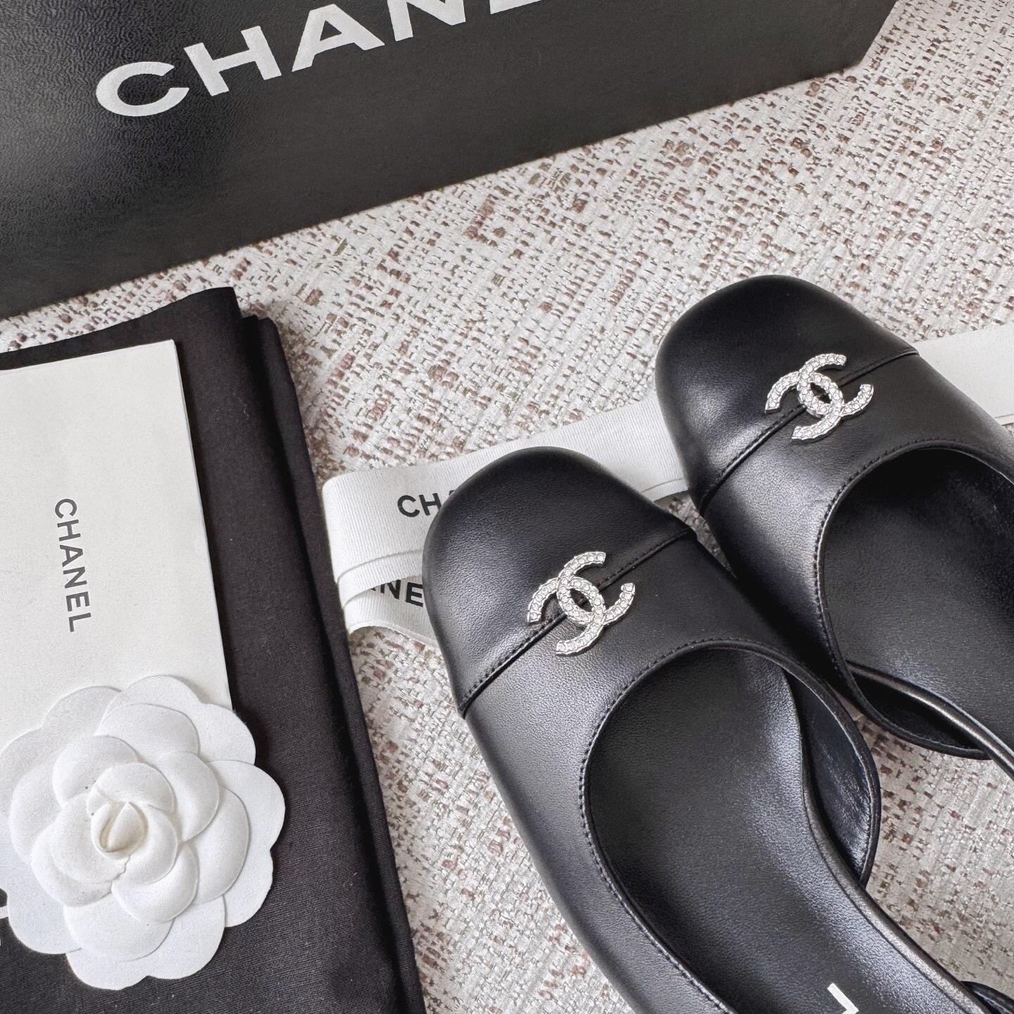 Chanel S26 Arkadan Bantlı Ayakkabı