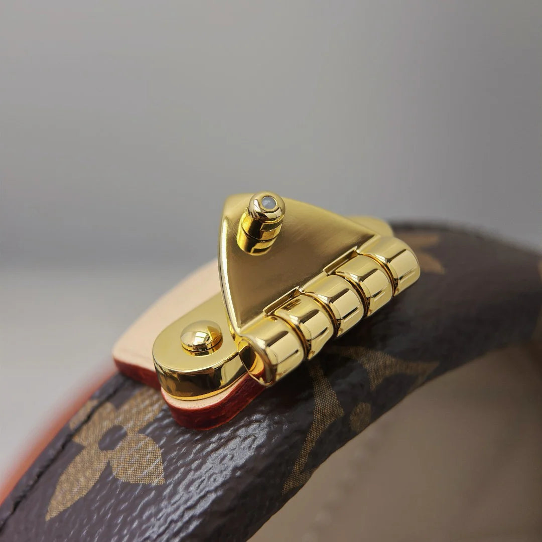 Onthego BB - Glimmer of Luxury