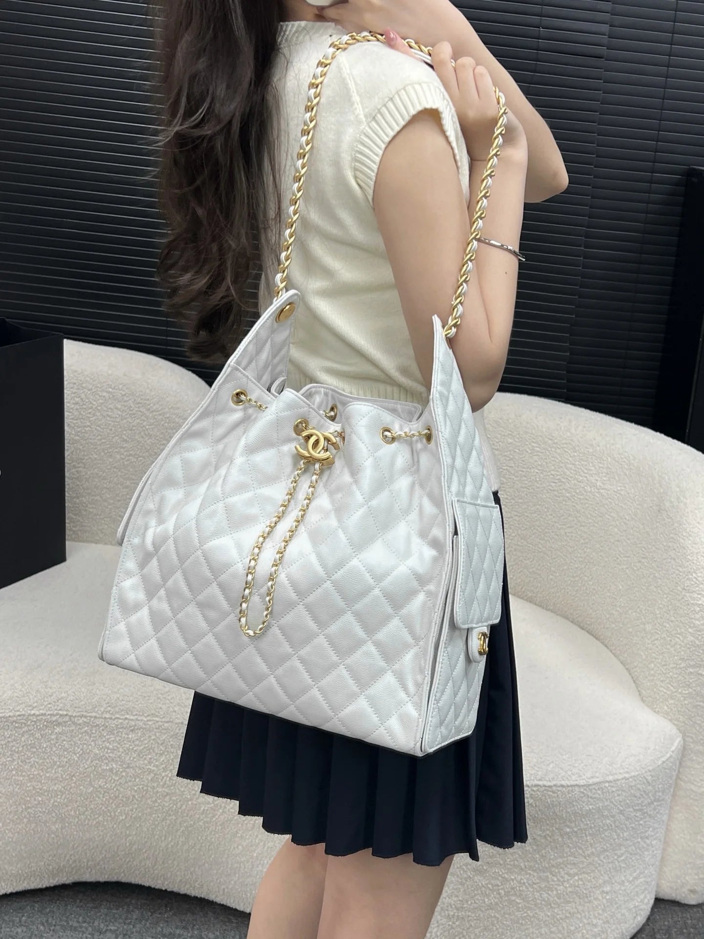 Chanel 25C Büyük Hobo Seyahat Çantası - Glimmer of Luxury