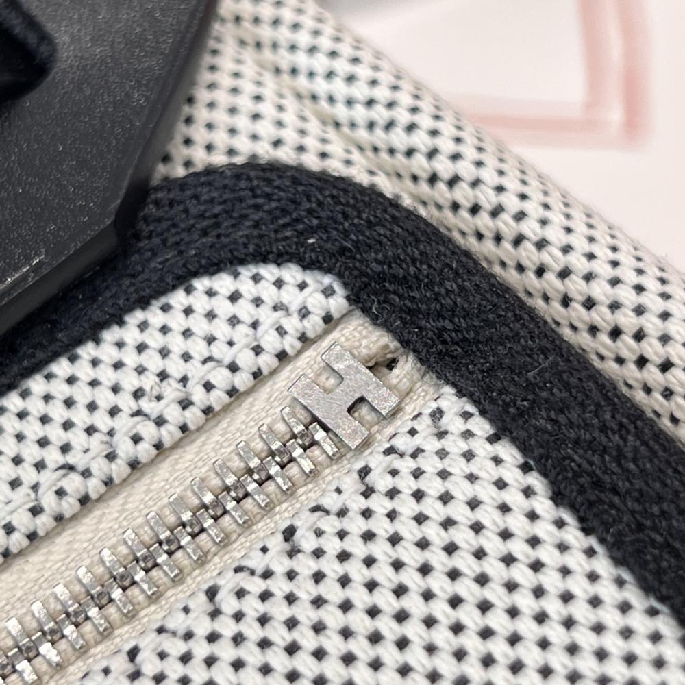 Hermès Herbag Zip 31
