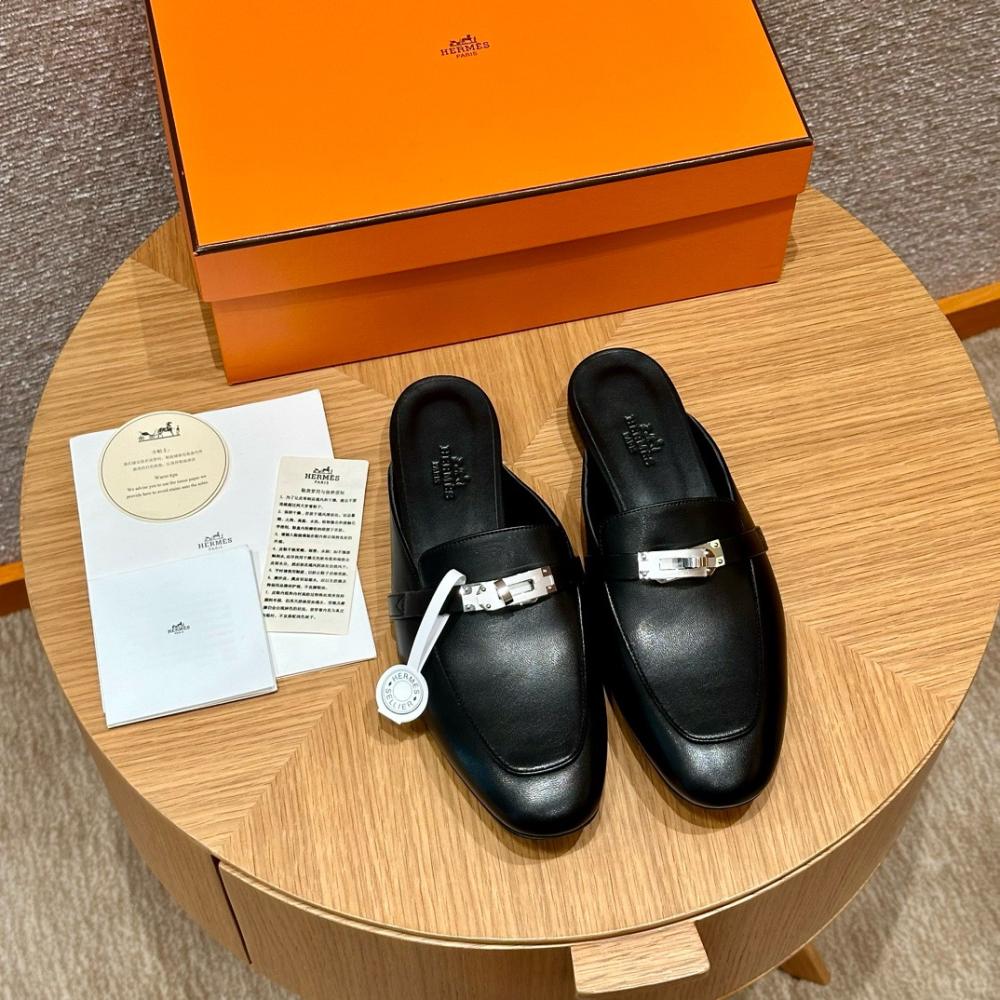 Hermès Oran Sandals Gray Argent