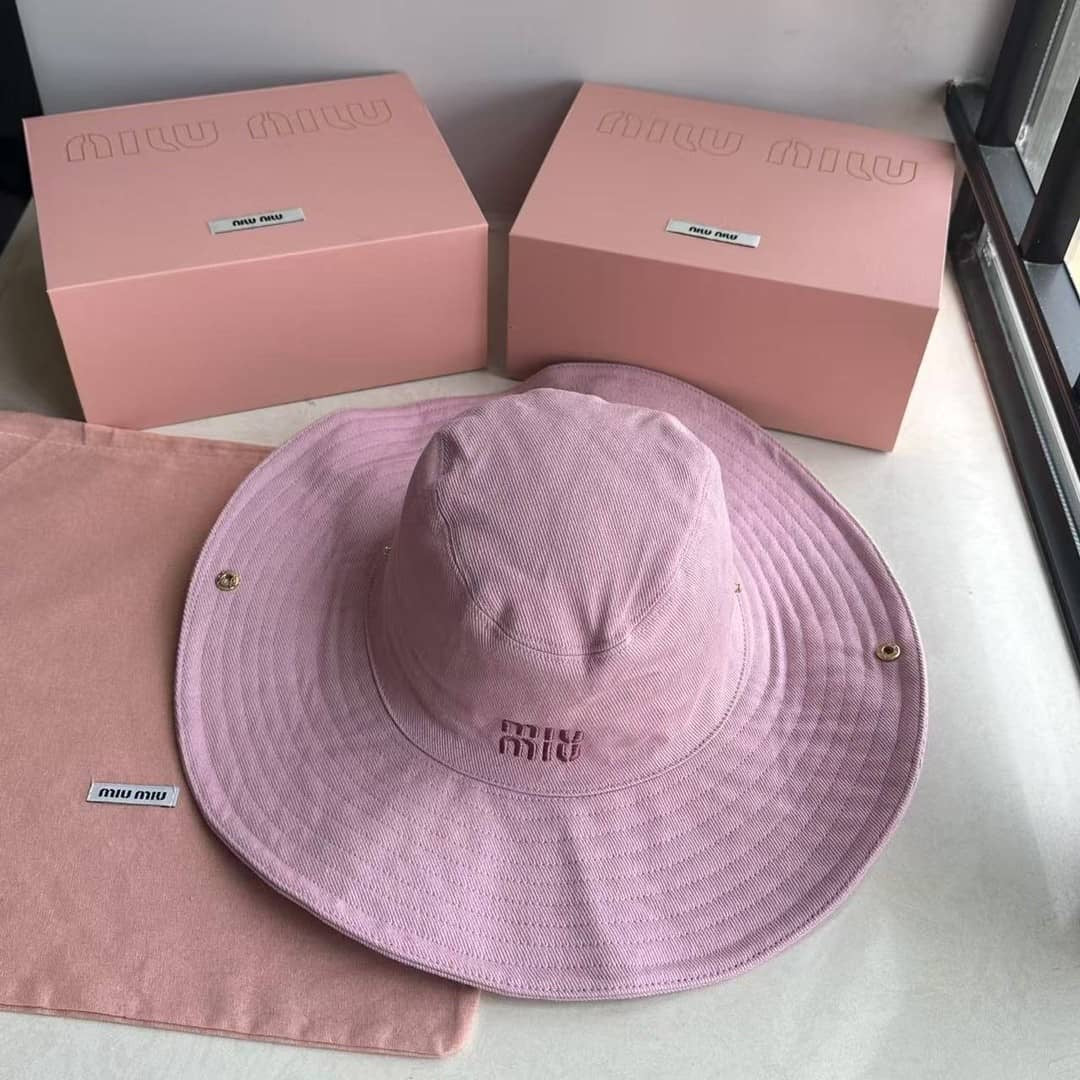Miu Miu Kovboy Şapkası