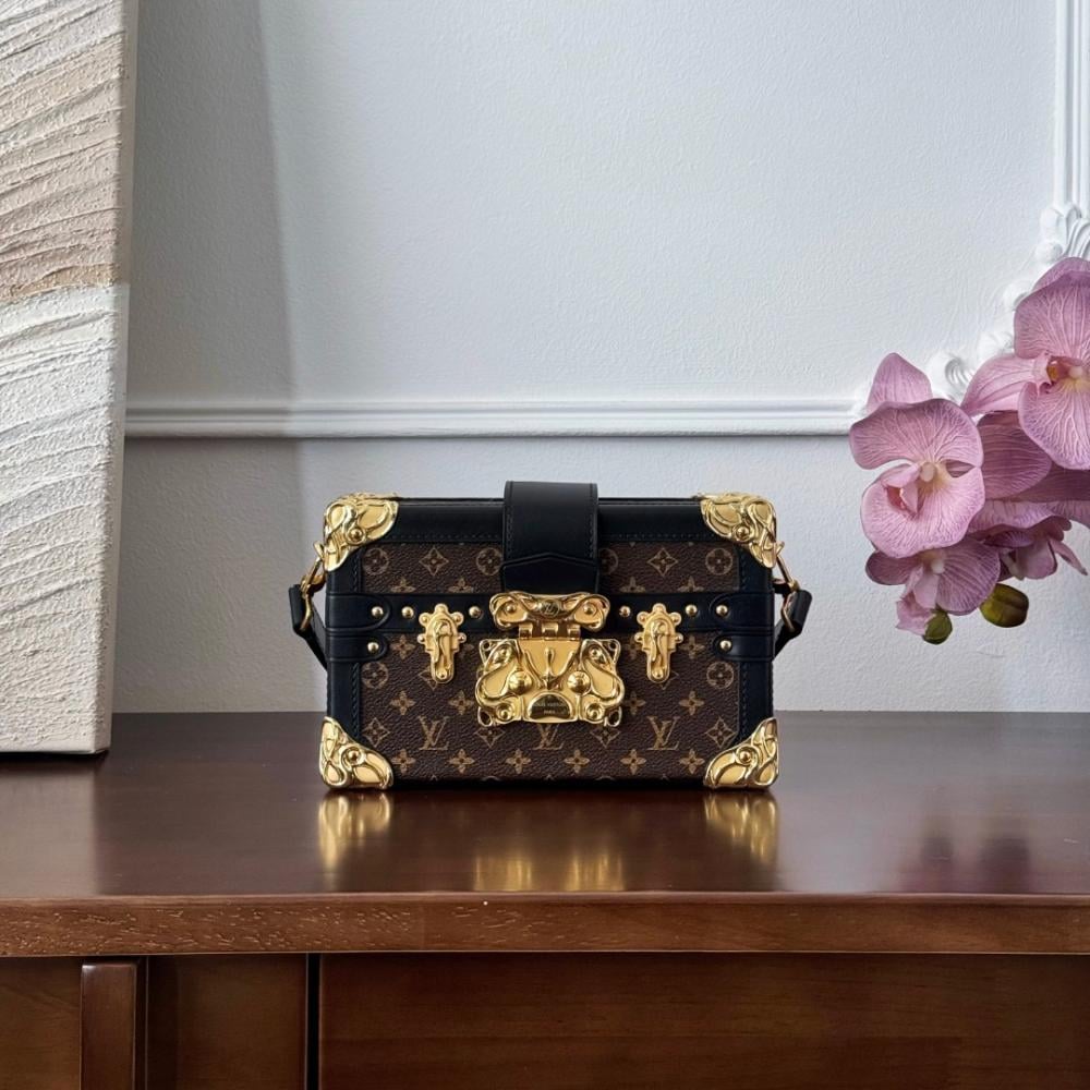 LV M13738 Petite Malle Çanta