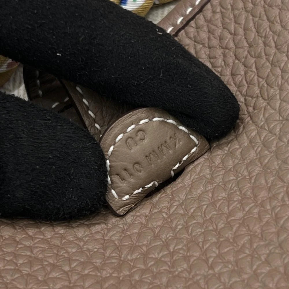 Hermès Evelyne 16cm Togo Leather Shoulder Bag