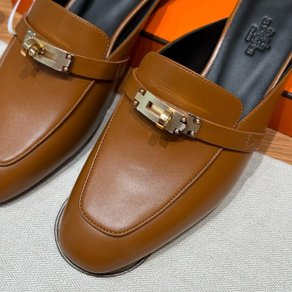 Hermès Oran Sandals Gray Argent