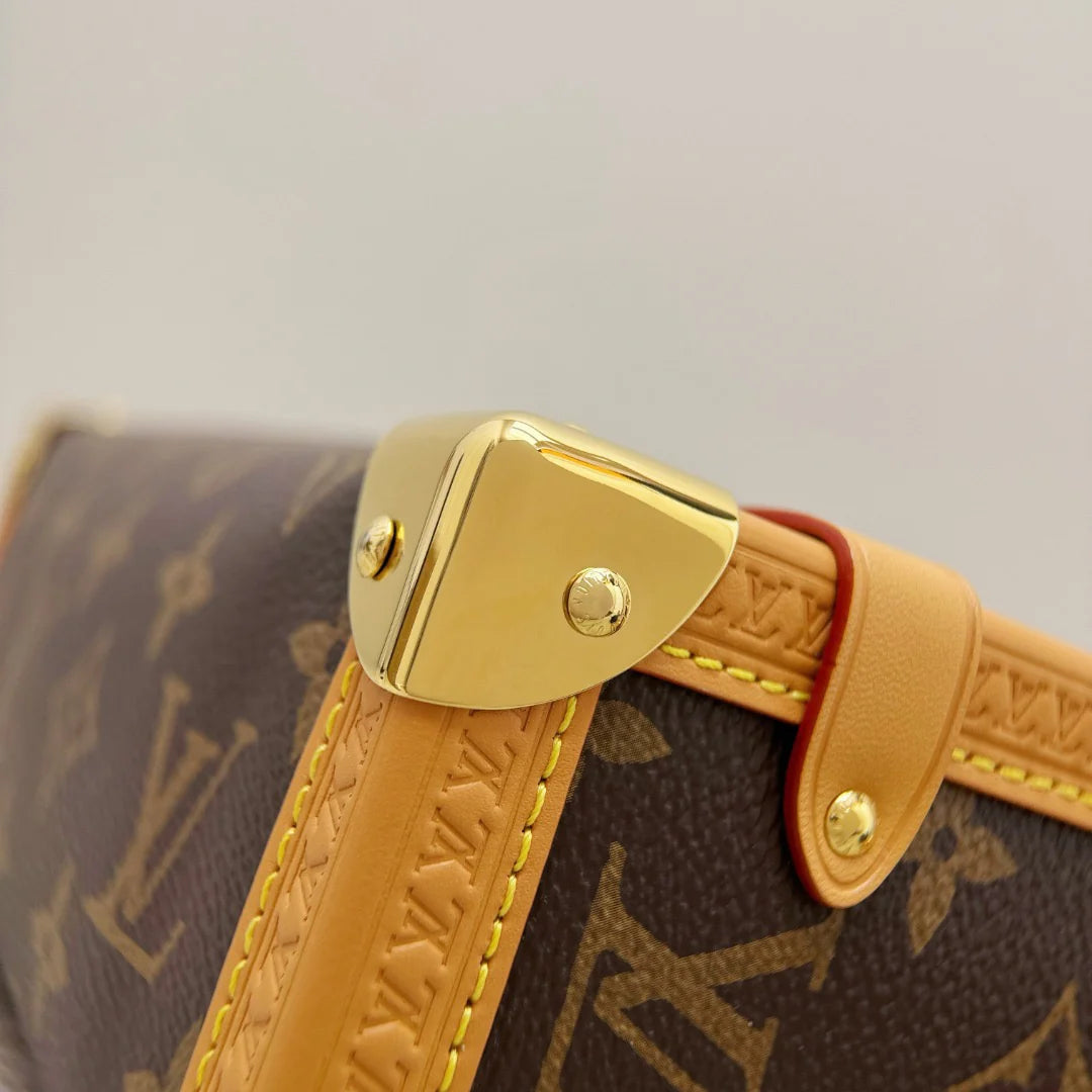 Yan Bagaj - Glimmer of Luxury